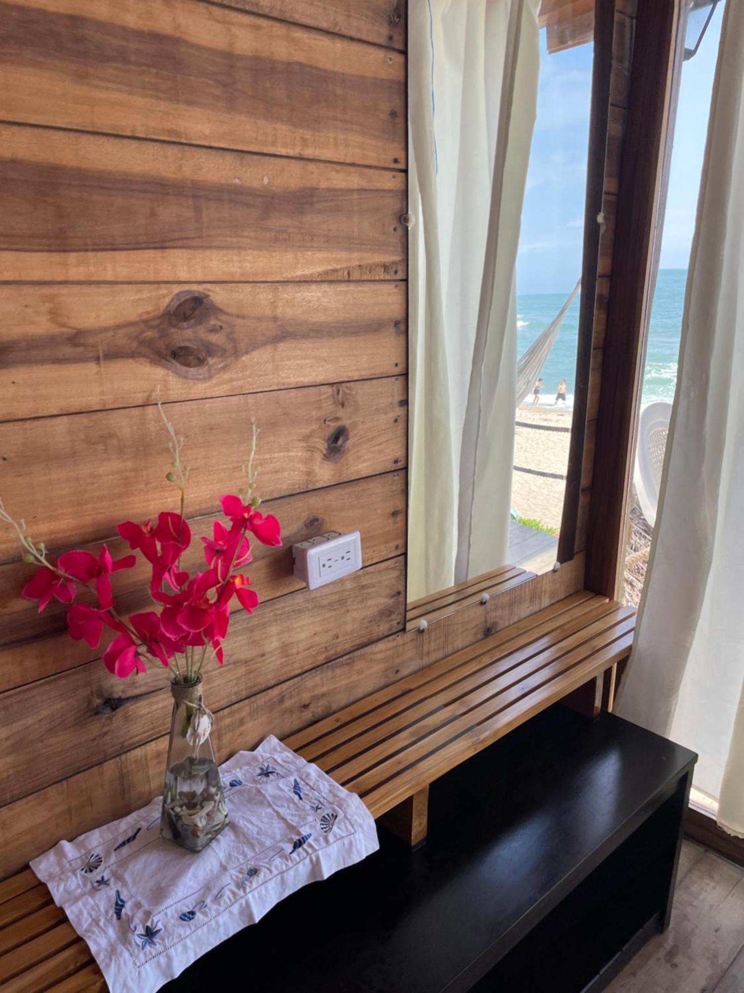 Hostal Velero Relax Guachaca Eksteriør bilde