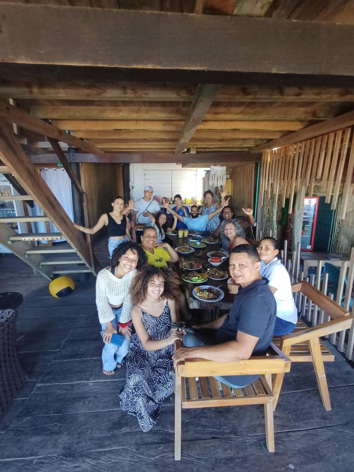 Hostal Velero Relax Guachaca Eksteriør bilde