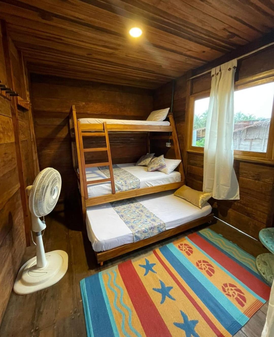 Hostal Velero Relax Guachaca Eksteriør bilde