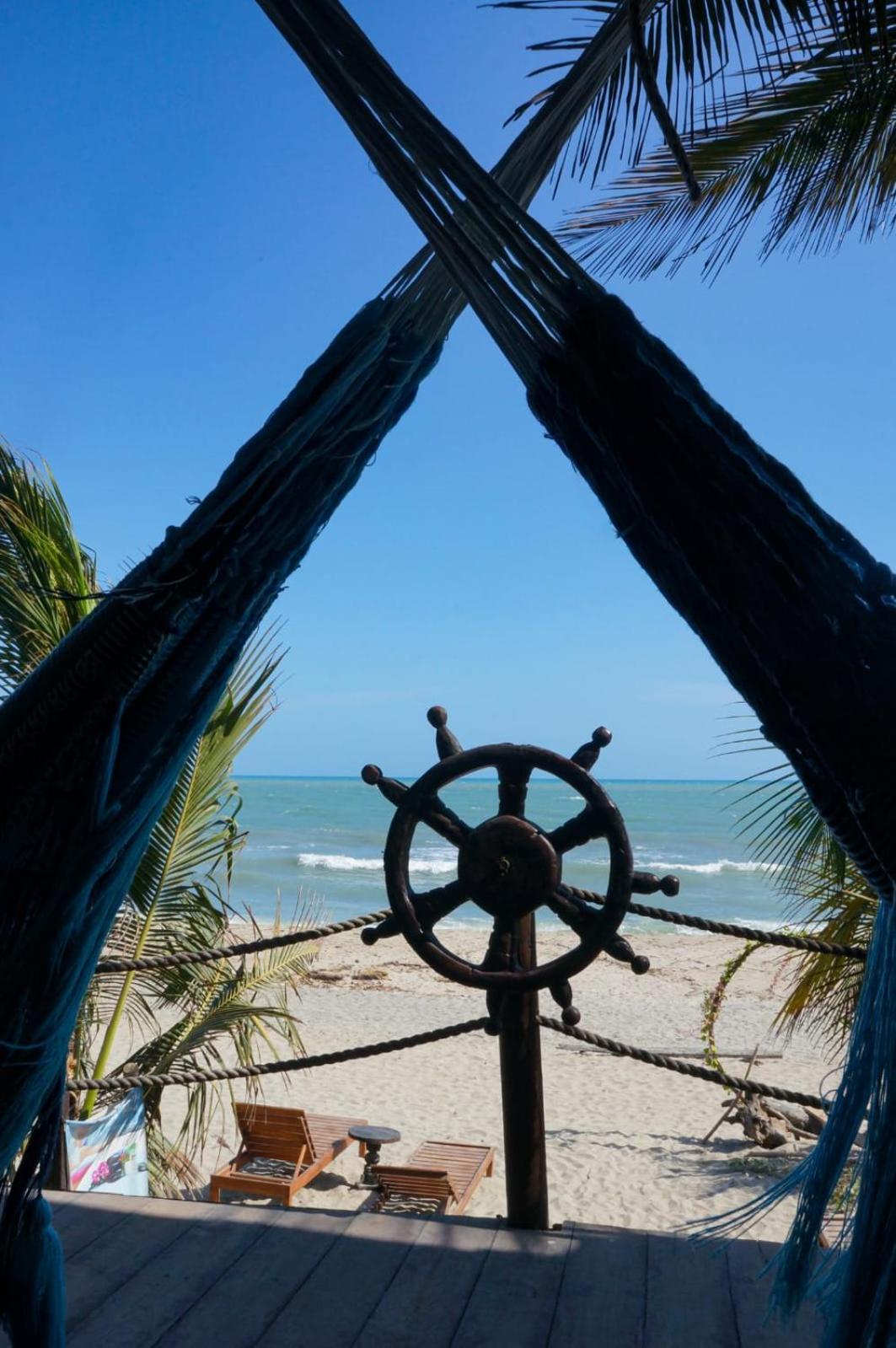 Hostal Velero Relax Guachaca Eksteriør bilde