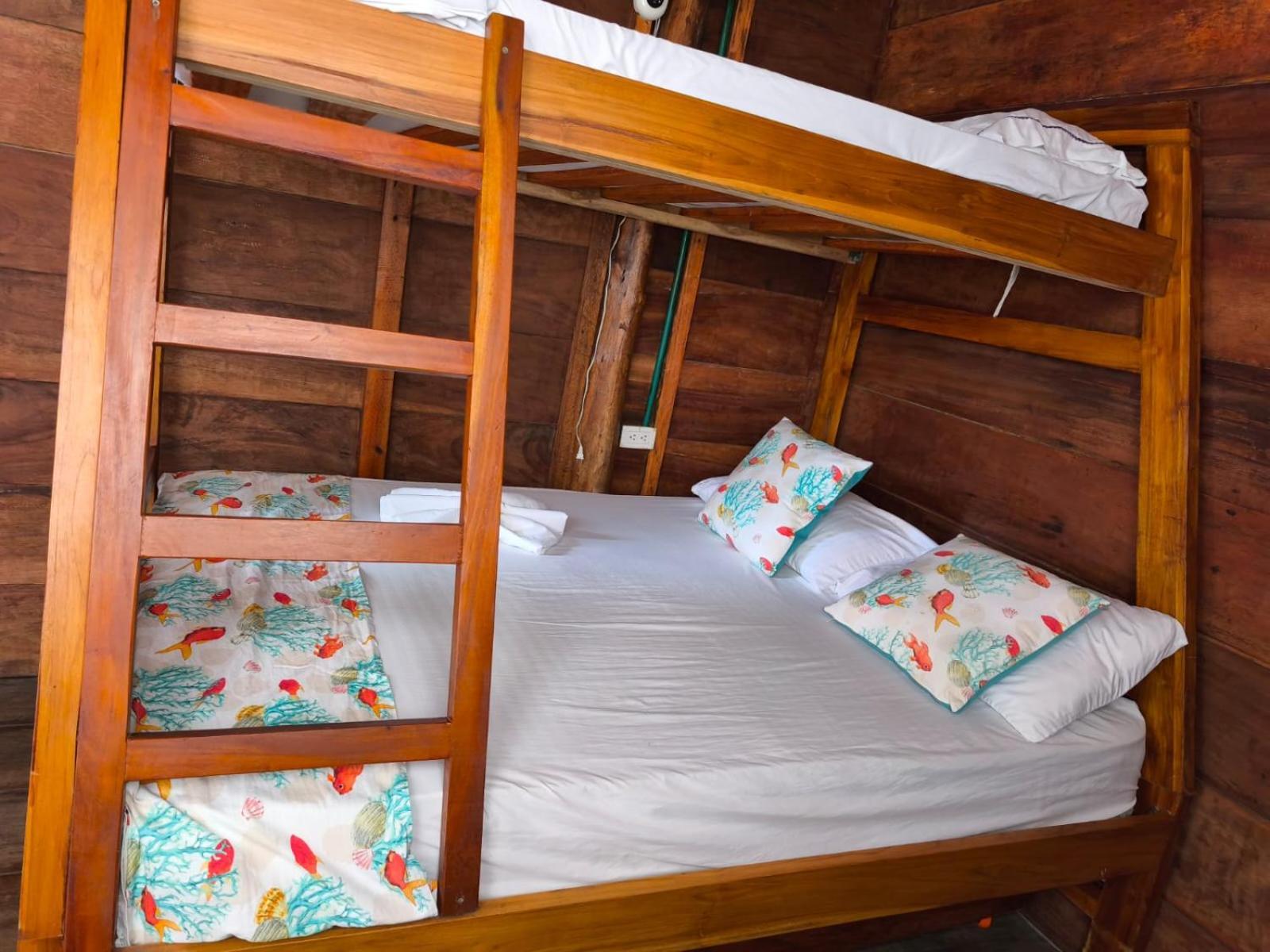 Hostal Velero Relax Guachaca Eksteriør bilde